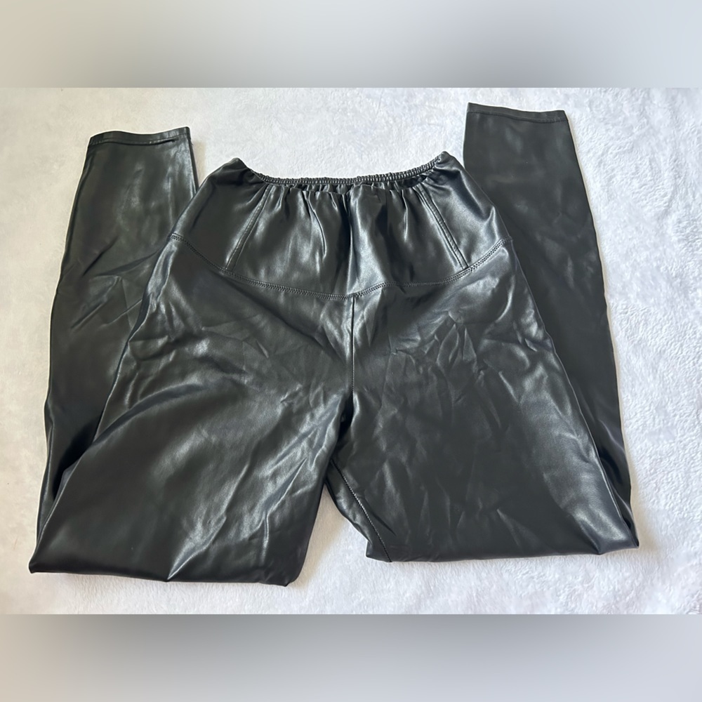Wilfred Free Vegan Leather Leggings